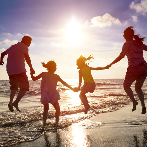 Prejudiciële vragen: hebben pleegouders toestemming nodig voor een uitstapje of vakantie met de minderjarige?